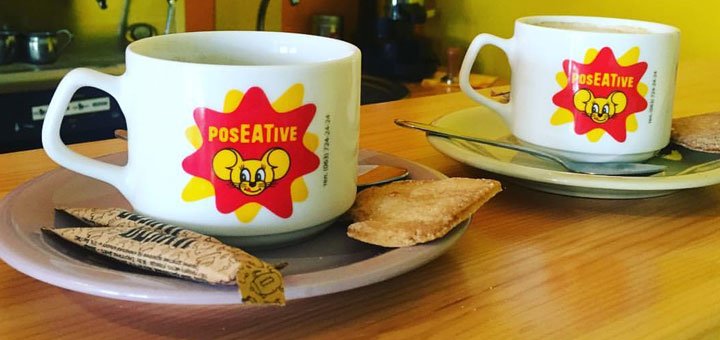 Кава в кафе «posEATive». Забронювати столик зі знижкою.