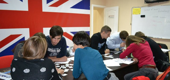 Classes for learning English at the school "Go English". Sign up for English courses at a discount. Promotions in Odessa English schools.
