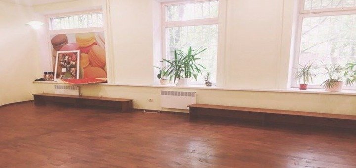 Hall for choreography "TalantVill". Record your child by stock