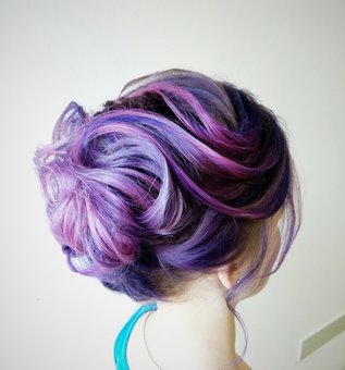 Hair toning in the beauty salon «Mon chéri» in Odessa. Do according to the action.