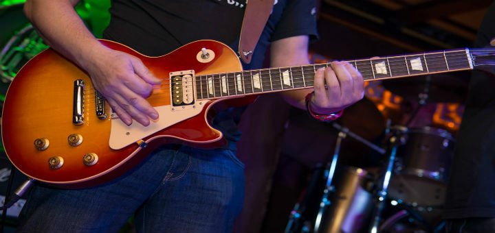 Выступления и живые концерты известных украинских коллективов в Beer&Blues Art Pab в Виннице. Бронируйте столик со скидкой.