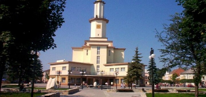«івано-франківський краєзнавчий музей»