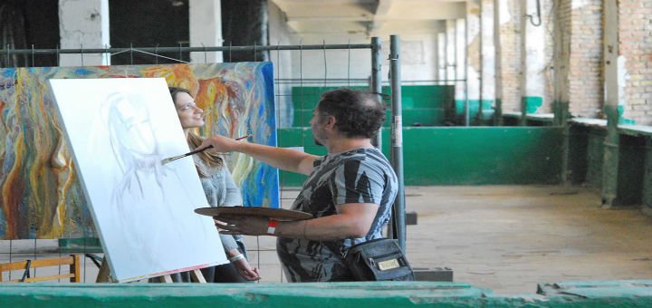 Gallery "Pavlovka" in Kiev. Visit the stock exhibition.