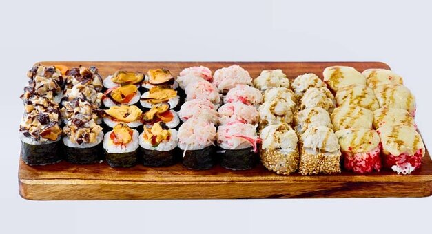Sushi in the online restaurant bucheri in odessa. order with a discount