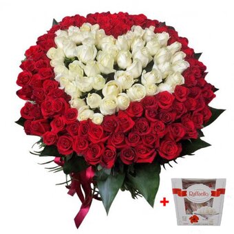 Bouquet for a girl with delivery from «Bouquet 24». Order with a discount.