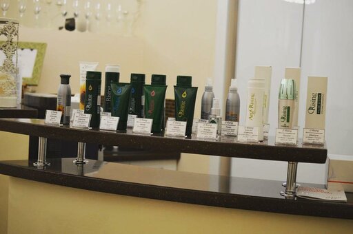 Professional cosmetics in the AVRA beauty studio in Kiev. Sign up for procedures for the promotion.