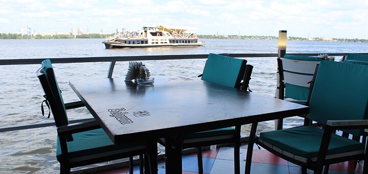 &quot;bakinsky dvorik&quot; - cafe in kiev. order food for the promotion.