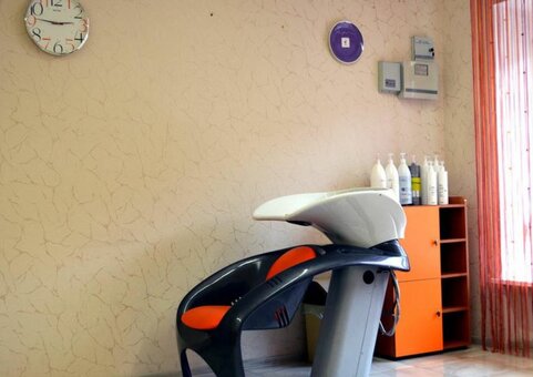 Hair coloring in the beauty bureau oblaka cherkasy. sign up for a hair dyeing promotion