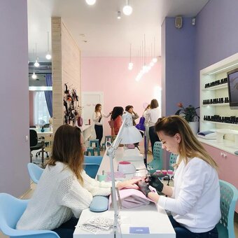 Апаратний манікюр в салоні краси g.bar черкаси. записуйтеся на апаратний манікюр по акції