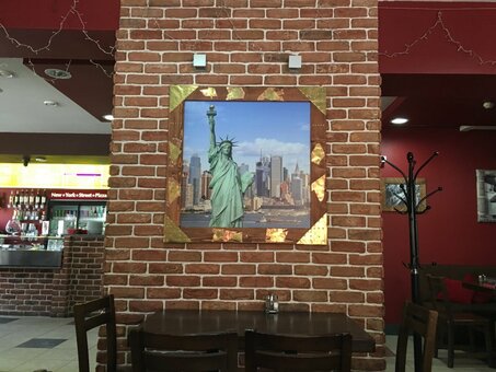 Недорогая пицца в New York Street Pizza