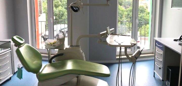 Установка керамических брекетов в стоматологической клинике «Орто Комплекс» в Киеве. Записывайтесь к ортодонту по скидке.2
