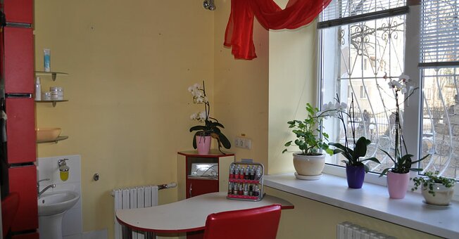 Hairdressing services with discounts in dun fan poltava salon