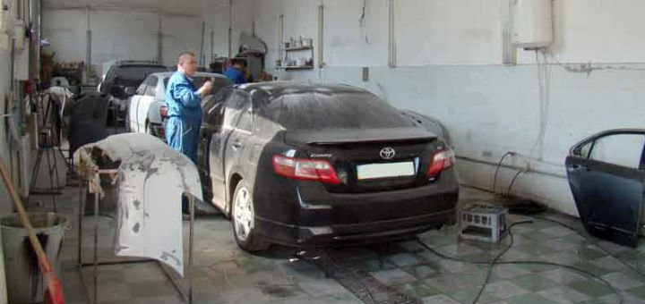 Покраска автомобиля на автосервисе Юком-СТО в Одессе. Платите за малярные работы по акции.