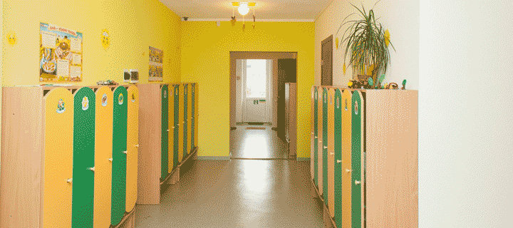 Private kindergarten luchiki. sign up a child for a promotion