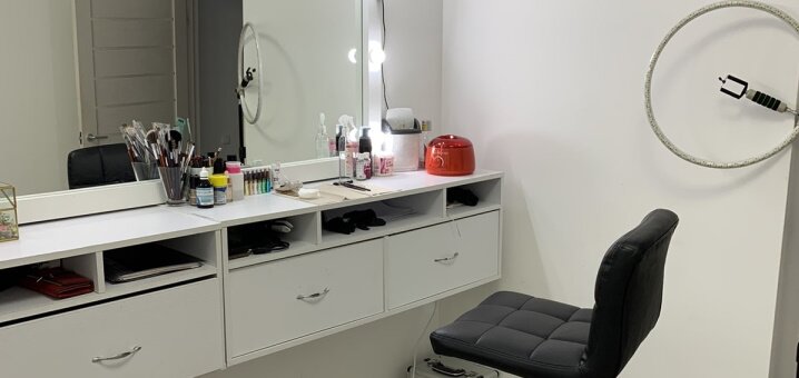 Beauty salon wowbrows in Odessa. Stock.