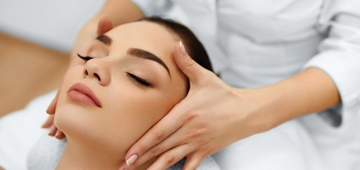 Cosmetology services in the studio «Spravdi krasyvo». Order at a discount.