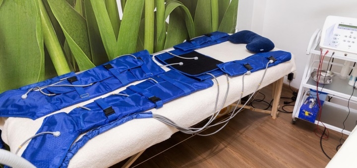 Maya Filatova's cosmetology and hair removal studio. Pressotherapy according to the action.