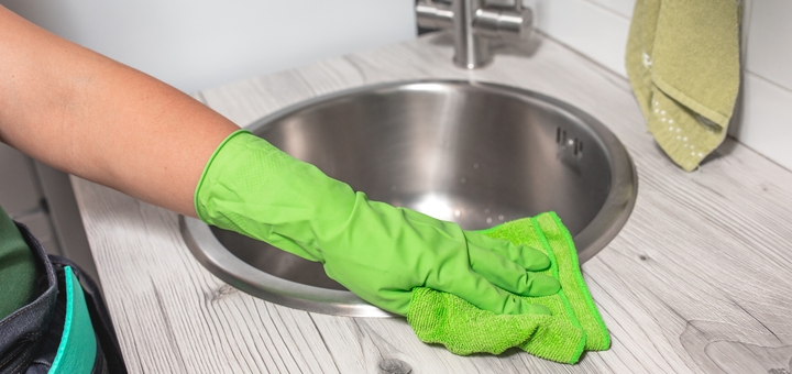 Cleaning service Green Gloves. Take advantage of promotion 4