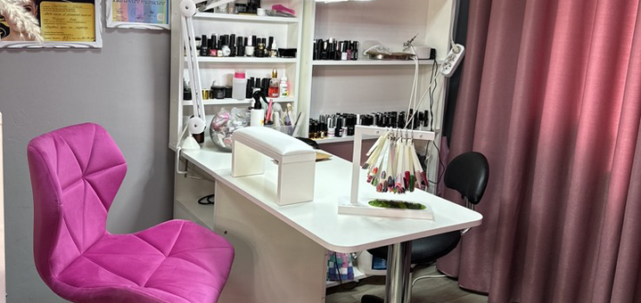 Permanent makeup artist Yana Chekurda. Visit for promotion 5