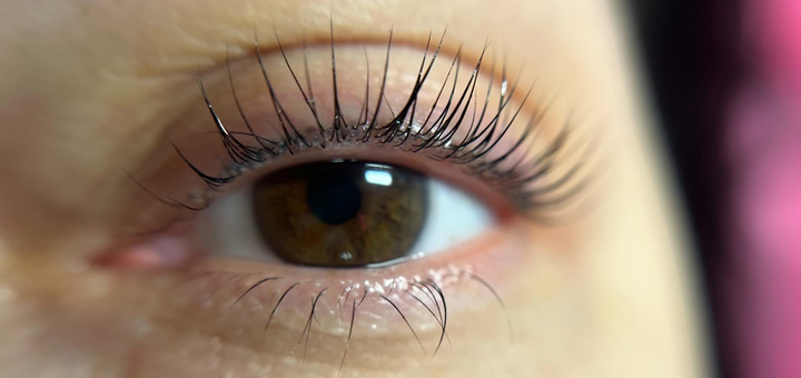 Permanent makeup artist Yana Chekurda. Visit for promotion 25