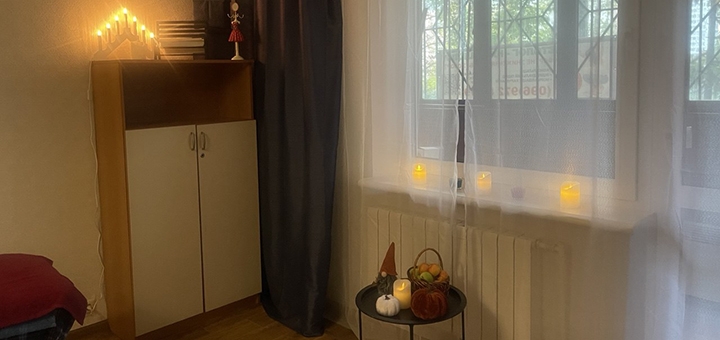 Жіночий масажний кабінет силует. Відвідуйте по акції 1