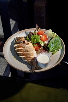 Jela Cafe. Visit with a 15% discount.