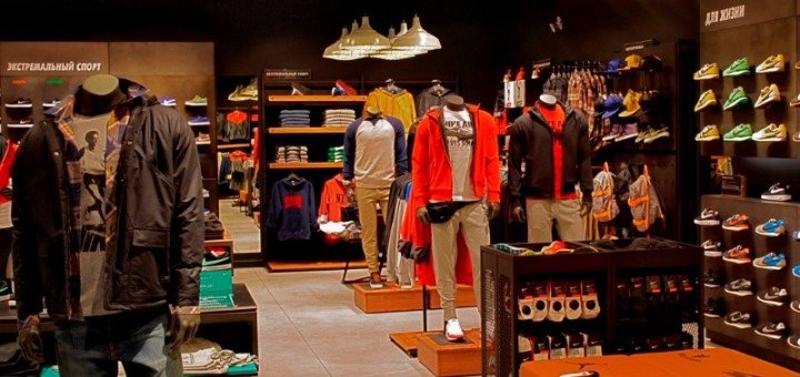 Скидки на одежду в магазинах «Nike»