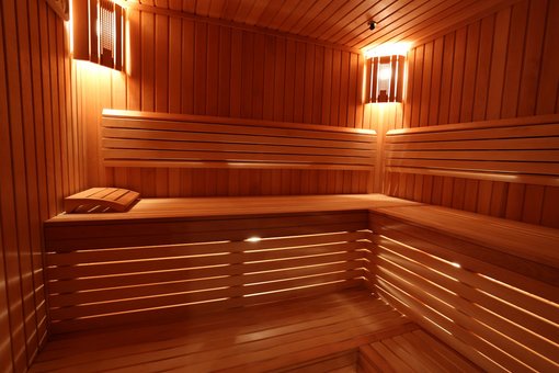 Steam and Finnish sauna in the bath complex "Aroma Sauna" in Kiev. Sign up for spa treatments for a promotion.