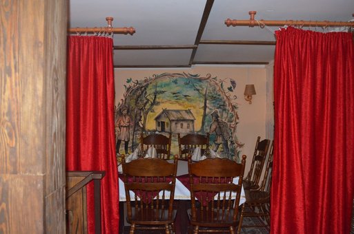 Georgian restaurant «Sukhumi» in Odessa. Book a banquet at a discount.